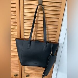 Tommy Bahama Tote Bag - Reversible Black / Tan great for work and or school